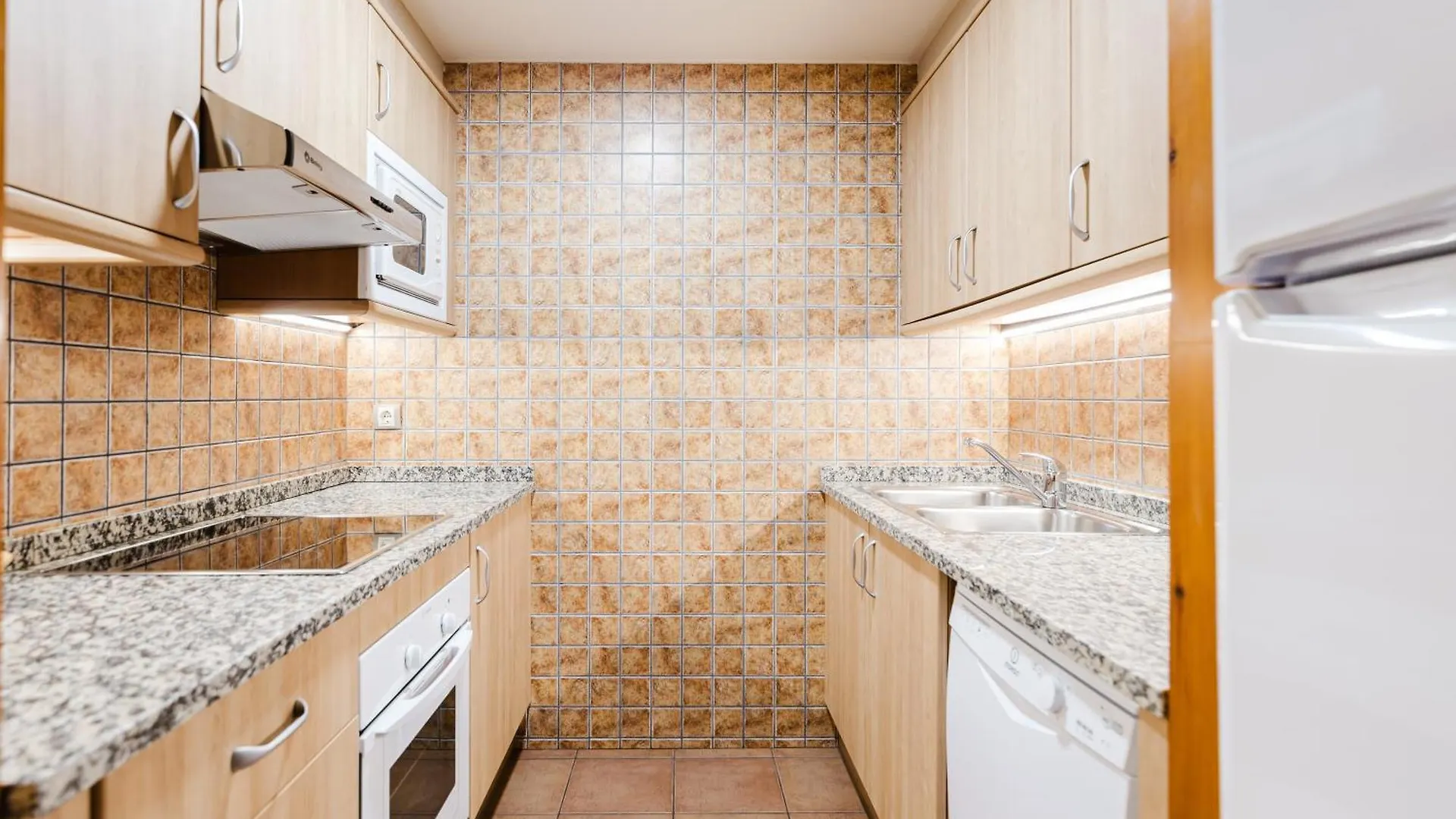 Apartaments La Neu Ordino 0*,  Andorra