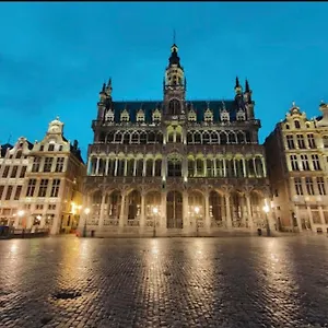 A Midi - Grand Place Bruxelles